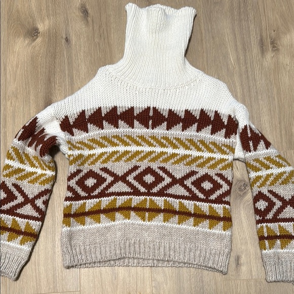 Alpaca Wool Sweater - Picture 1 of 5